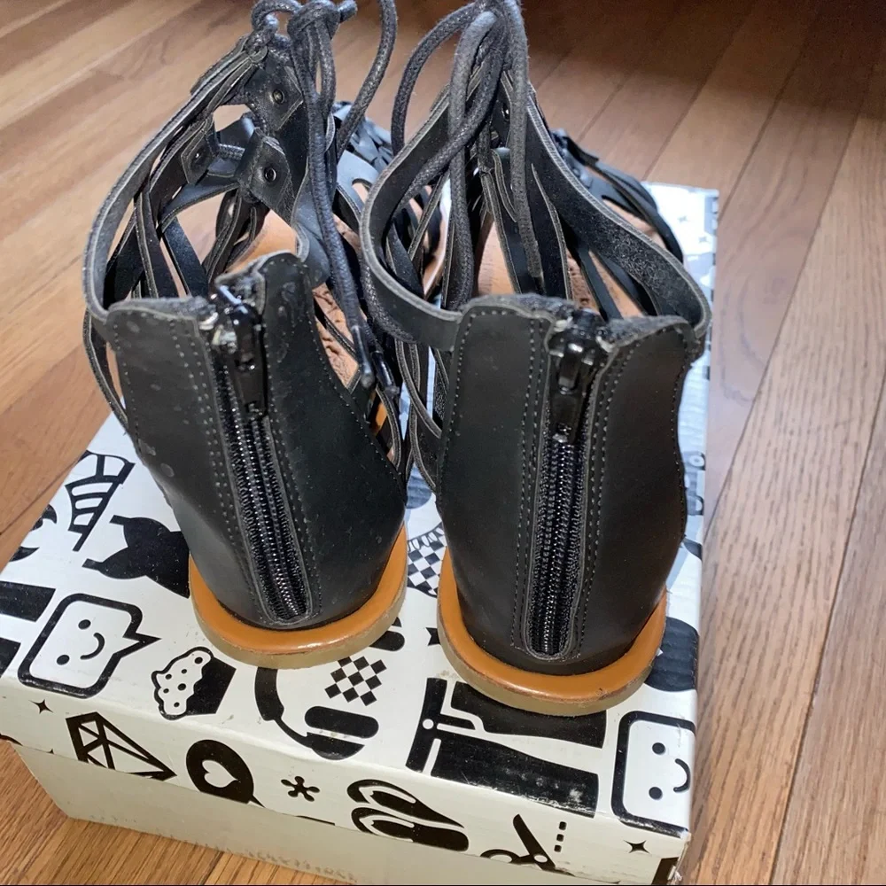 W 8.5 8 1/2 Black Bamboo lace up Sandals shoes flats dress open toe Beach Summer - Picture 5 of 7